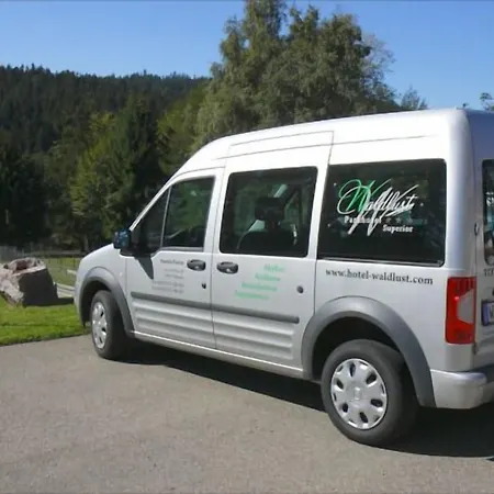 מלון Parkhotel Waldlust 3*