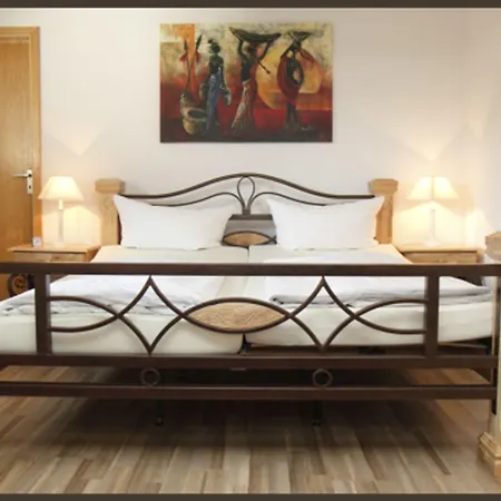 Parkhotel Waldlust 3* Häusern