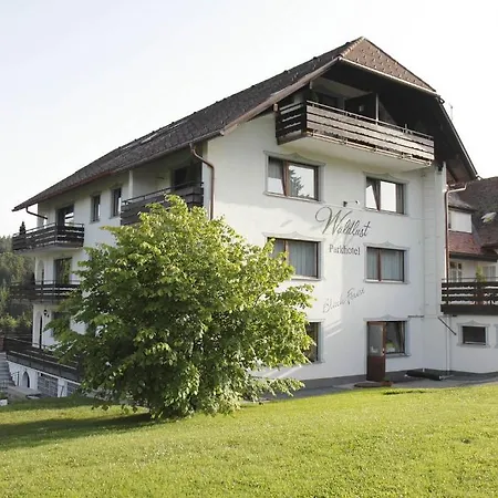 מלון Parkhotel Waldlust 3*